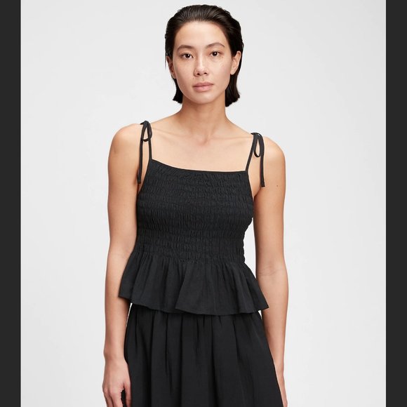 Gap Square Neck Black Smocked Tie Strap Tank Top Size Medium - Picture 8 of 13